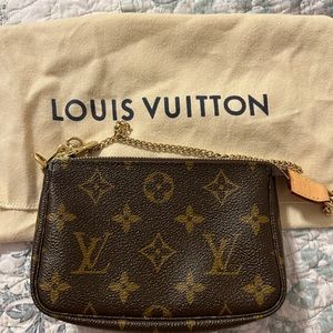 Louis Vuitton Mini Pouchette